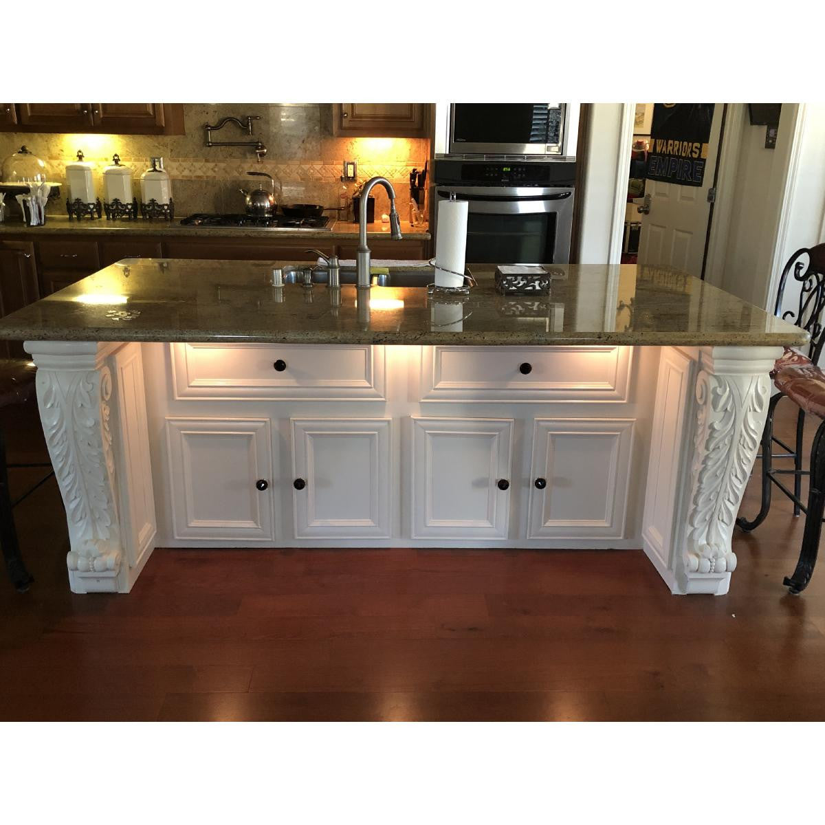 Farmingdale Pilaster Wood Corbel, 20"